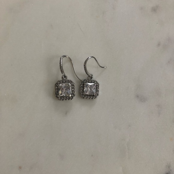 Stella & Dot Jewelry - Stella & Dot square rhinestone earrrings